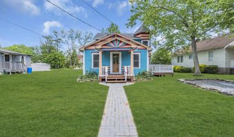 19 Center St, Barnegat, NJ 08005