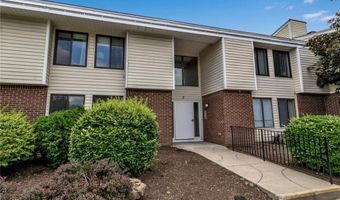 7 Southcreek Ct C, Amherst, NY 14051