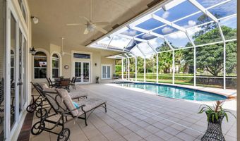 594 N Country Club Dr, Atlantis, FL 33462