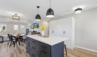 6986 Lancaster Way NE, Albertville, MN 55301