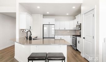 7597 W Havana Dr, Boise, ID 83709