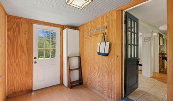 592 Old Stage Rd, Arrowsic, ME 04530