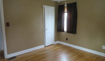 52 Avenel St, Avenel, NJ 07001