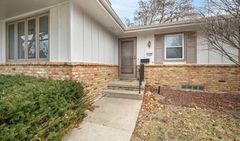 1105 SE Bel Aire Rd, Ankeny, IA 50021