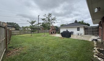 602 Memorial Dr, Beech Grove, IN 46107
