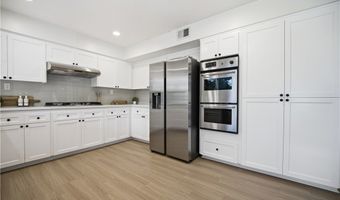 29950 Rolling Ridge Dr, Agoura Hills, CA 91301