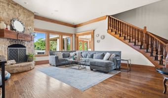 1739 Gateway Rd, Ardmore, OK 73401