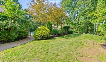 623 Oswego Dr, Adams Twp., PA 15044