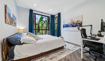 12000 Goshen Ave 203, Los Angeles, CA 90049