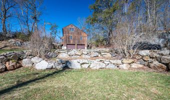11 Spruce Mountain Trl, Danbury, CT 06810