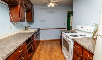 105 S Dubuque St, Albion, IA 50005