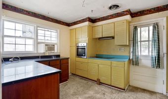 306 N MADISON St, Arlington, VA 22203