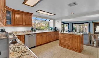 9802 Lyncarol Dr, La Mesa, CA 91941