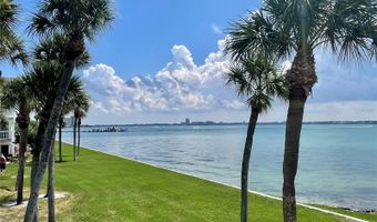 1451 GULF Blvd 204, Clearwater, FL 33767