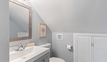 34 Burnett St, Johnston, RI 02919