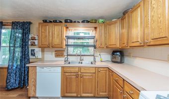 1404 Kendale Dr, Akron, OH 44314