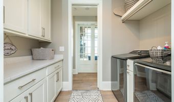 2315 14th St SW, Altoona, IA 50009