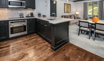 130 Daybreak Rdg Hs716, Avon, CO 81620