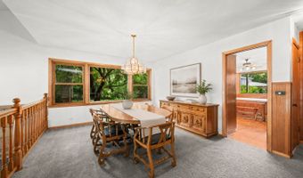 2110 E Eastman Ct, Arlington Heights, IL 60004