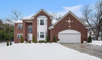 1360 Fairlane Dr, Ann Arbor, MI 48104