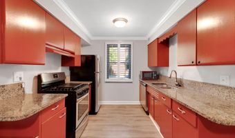 4225 N HENDERSON Rd 103, Arlington, VA 22203