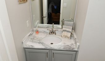 541 Yorktown Ln, Avon, IN 46123