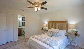 1145 STOCKS St, Atlantic Beach, FL 32233