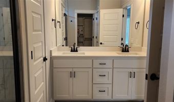 33 Sandridge Dr, Bella Vista, AR 72715