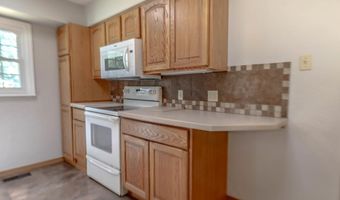 232 Greenway Rd, Arkansas City, KS 67005