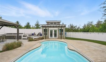 322 Dirkshire Ct, Adams Twp., PA 16046
