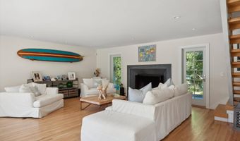 106 Meeting House Ln, Amagansett, NY 11930