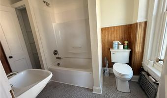 204 N 9th St 2, Allentown, PA 18102