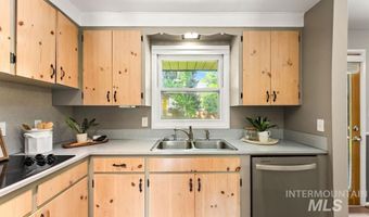 1817 Palouse St, Boise, ID 83705