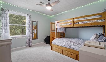 827 CREEK Trl, Anniston, AL 36206
