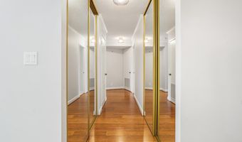 5904 MOUNT EAGLE Dr 718, Alexandria, VA 22303