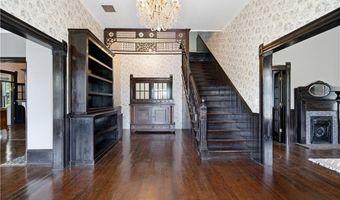 108 King St, Adairsville, GA 30103