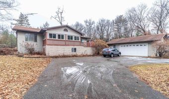 2028 N Cypress Ln, Arkdale, WI 54613