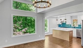 615 NW Mark Trail Ct NW, Atlanta, GA 30328