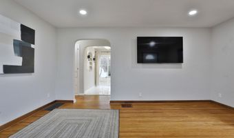 124 N Gould Rd, Columbus, OH 43209