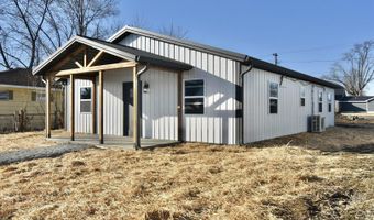 503 E 3rd St, Bicknell, IN 47512