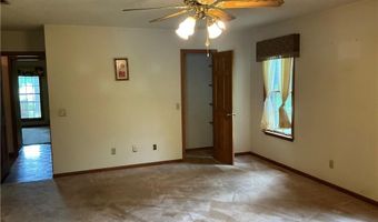 455 Forest Ave SE, Baxley, GA 31513