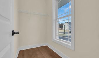 2 Potters Ct, Bayville, NJ 08721