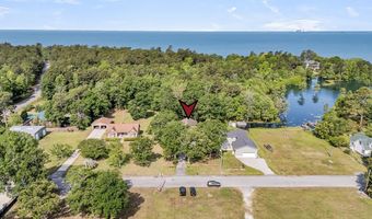 107 Jacks Ln, Bonneau, SC 29431