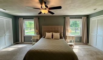 61 Westbrook Dr, Batesville, IN 47006