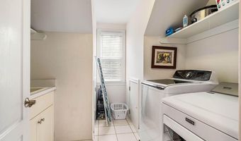 216 Wendhurst Ct, Apex, NC 27502