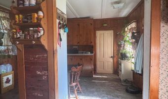 121 Main Rd, Abbot, ME 04406