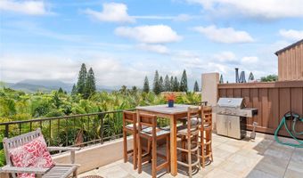 411 Kaelepulu Dr E, Kailua, HI 96734