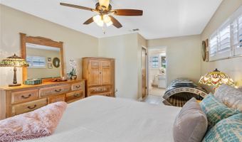 727 FLAMINGO Dr, Apollo Beach, FL 33572