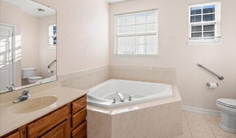 16 POWDERHORN Way, Allentown, NJ 08501