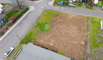 304 E HUMBOLDT St, Bingen, WA 98605